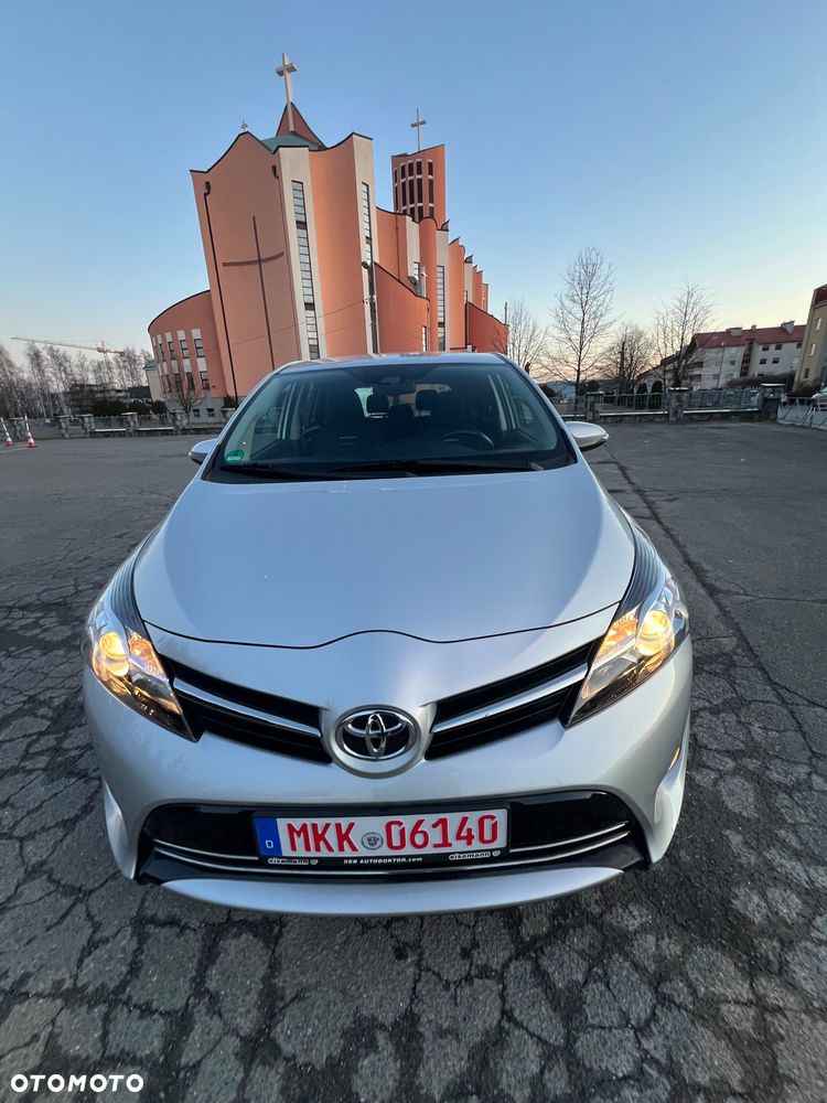 Toyota Verso 1.8 Sol plus NAVI 7os - 21
