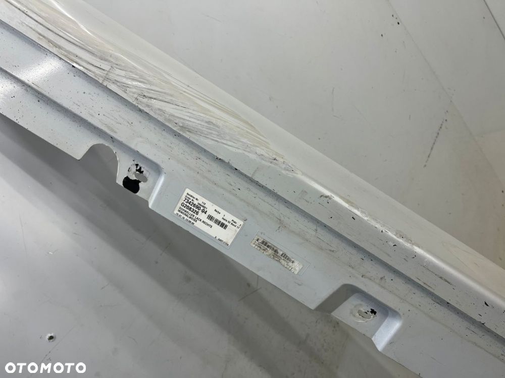 Listwa progowa BMW 5 F10 F11 sedan kombi 10-17r. prawa nakładka progu zewnętrzna kolor Mineralweiss - 7