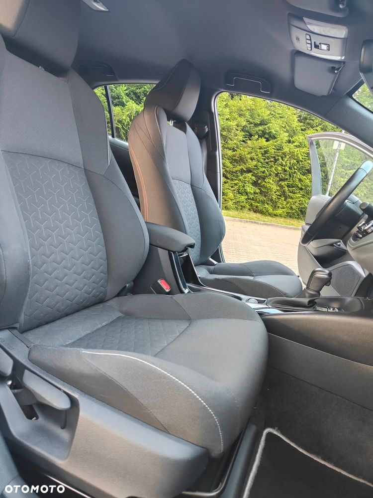 Toyota Corolla 1.8 Hybrid Comfort - 12