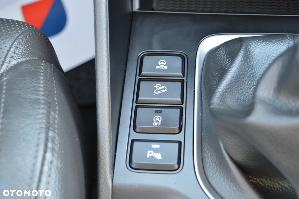 Hyundai Tucson 1.7 CRDI BlueDrive GO 2WD - 21