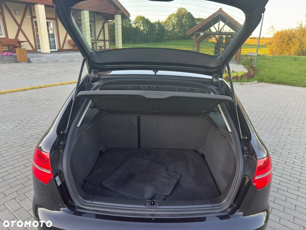 Audi A3 Sportback 2.0 TDI DPF Quattro Attraction - 10