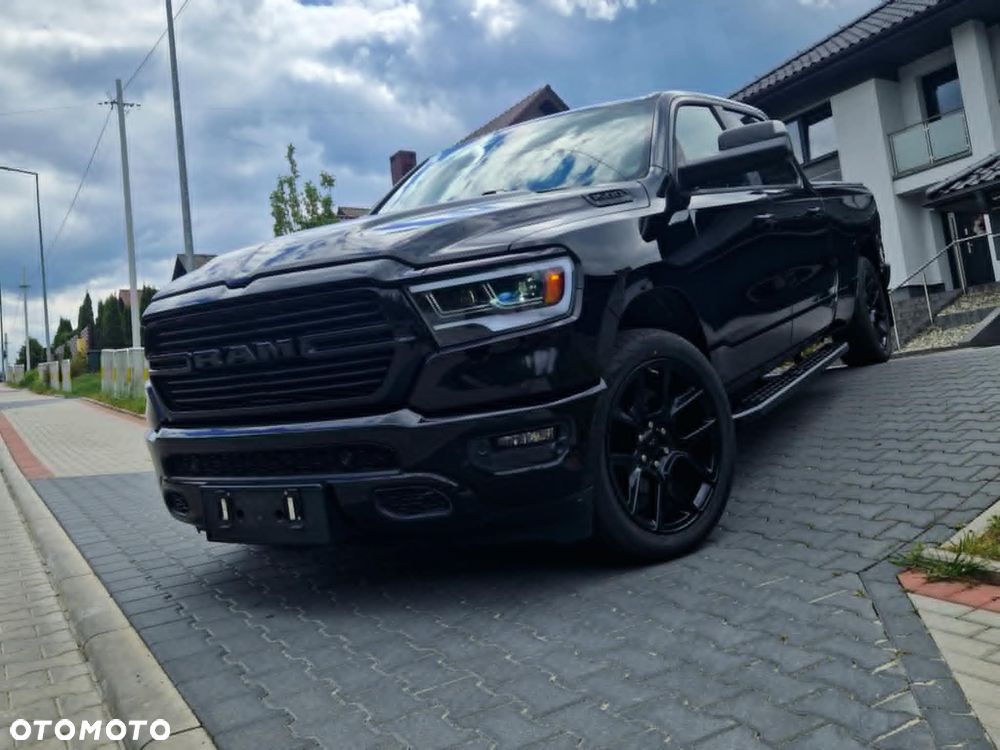 RAM 1500 5.7 Crew Cab Longbed Laramie Black - 19