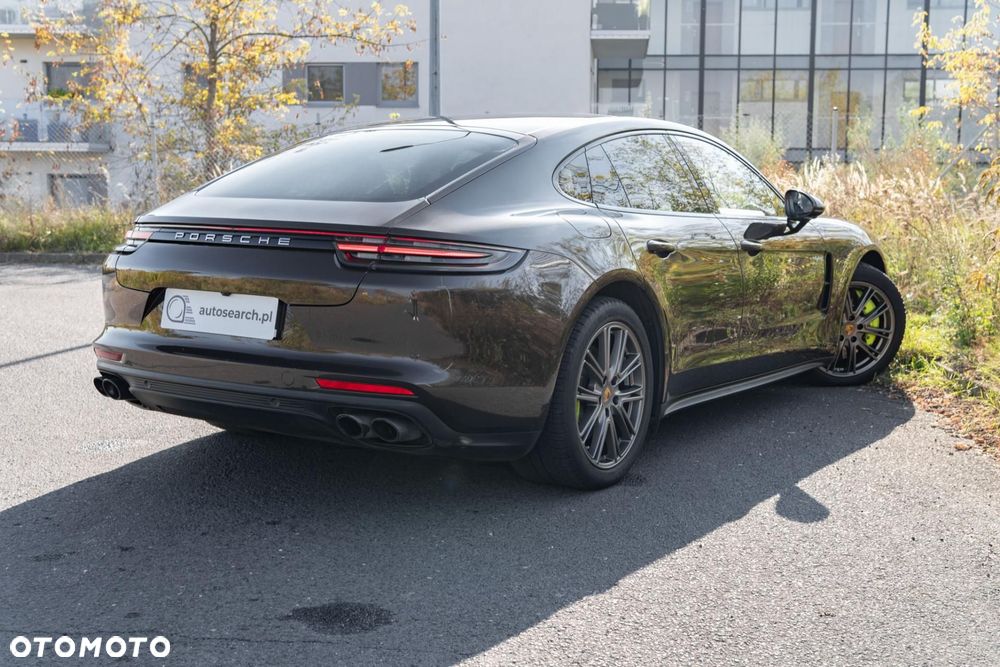 Porsche Panamera 4 E-Hybrid - 7