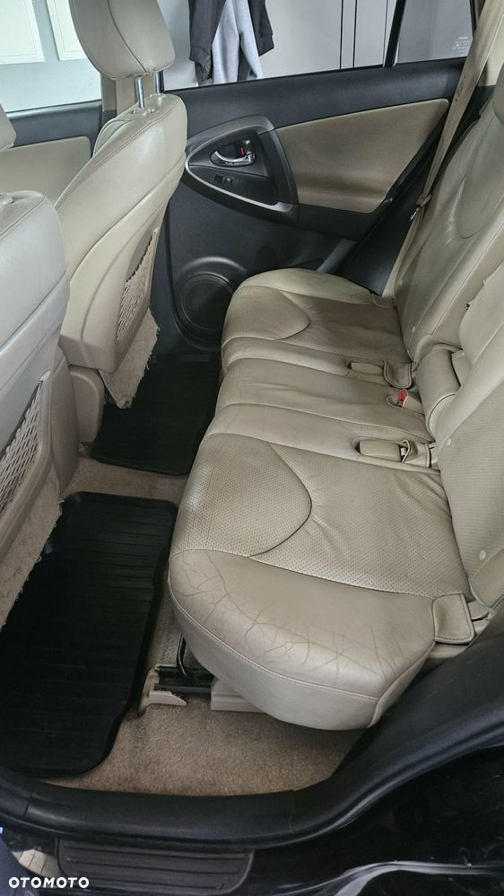 Toyota RAV4 2.2 D-CAT 2010 - 20
