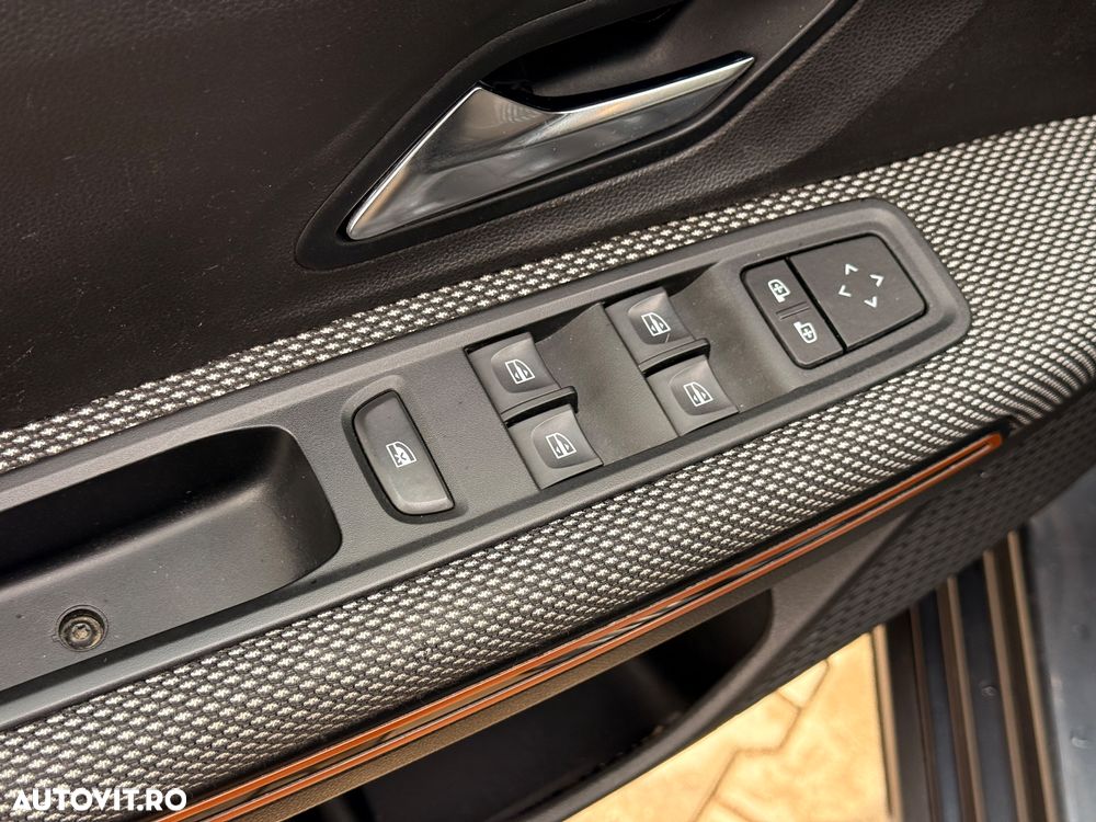 Dacia Sandero TCe 90 MT6 Comfort - 18