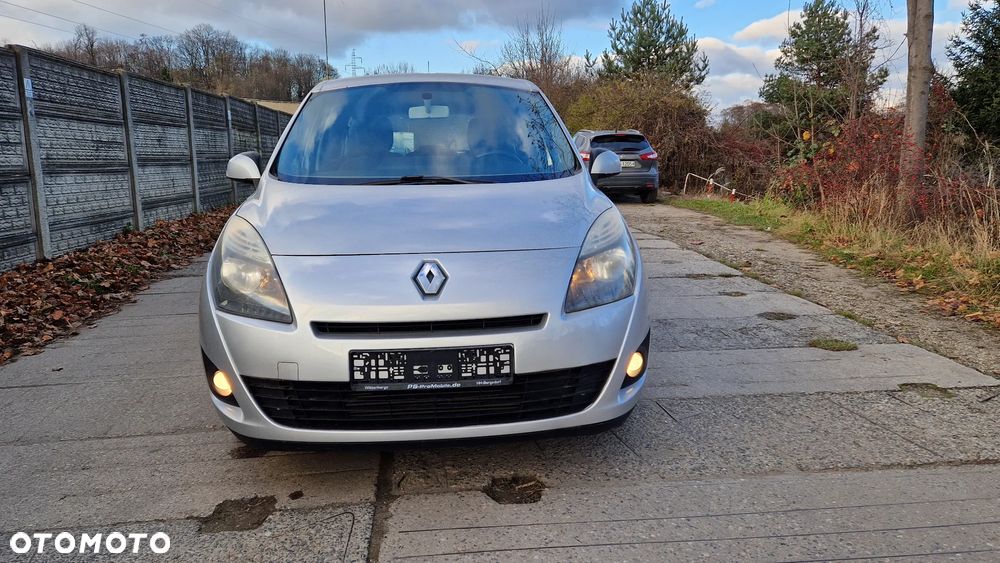 Renault Grand Scenic dCi 110 Paris - 10