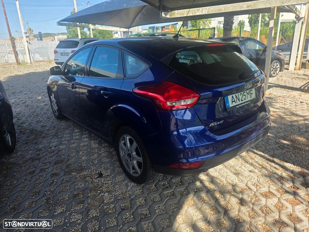Ford Focus 1.5 TDCi Titanium - 6