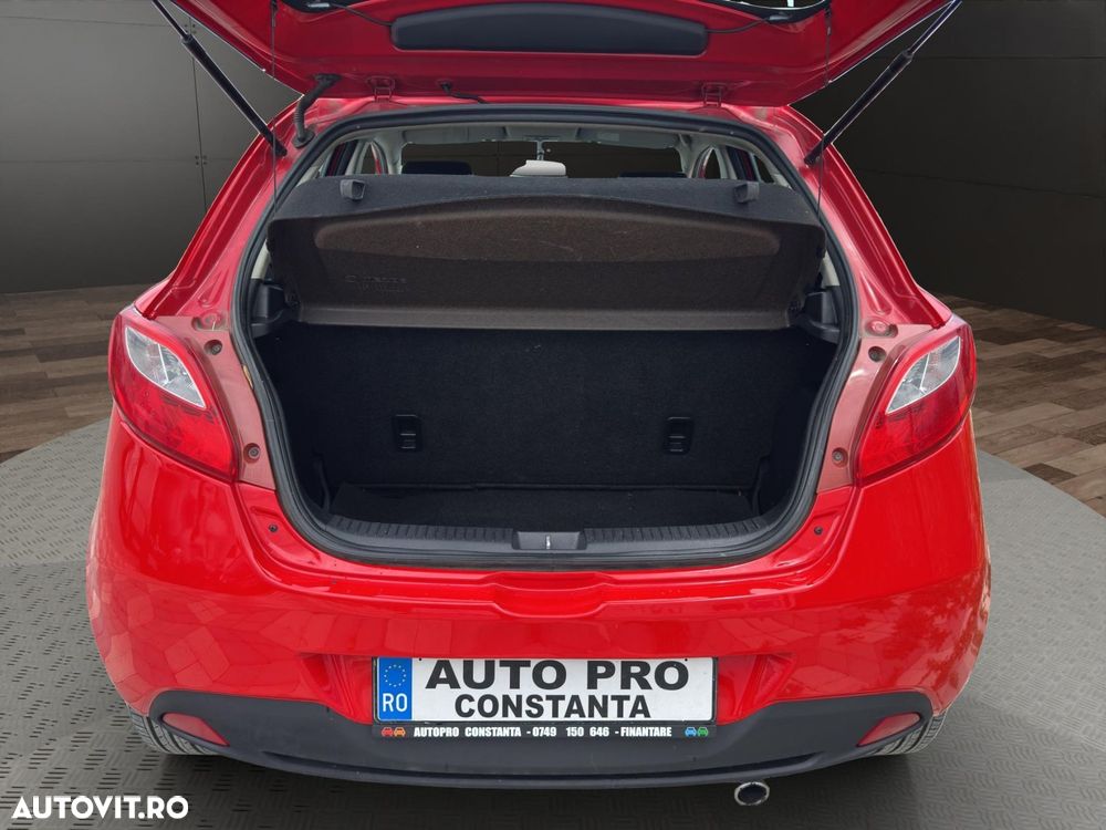 Mazda 2 - 17