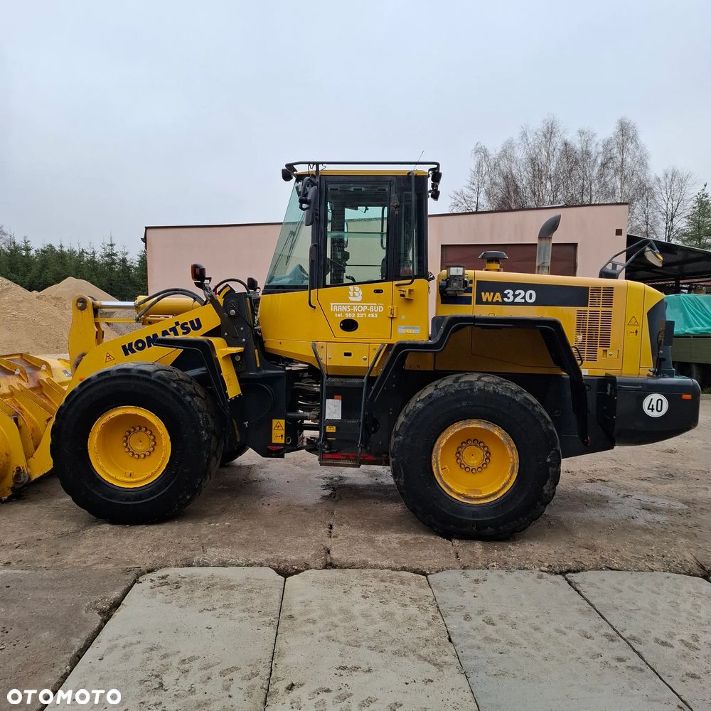 Komatsu WA320 - 6