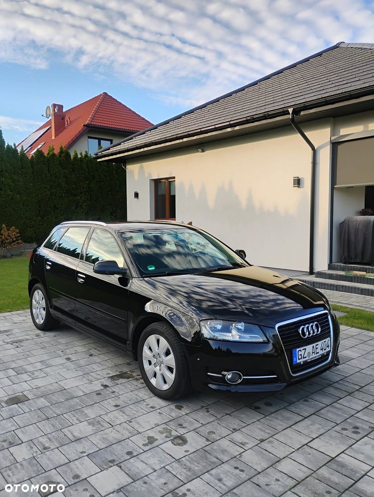 Audi A3 Sportback - 8
