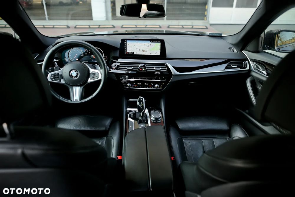 BMW Seria 5 520d Sport Line - 18