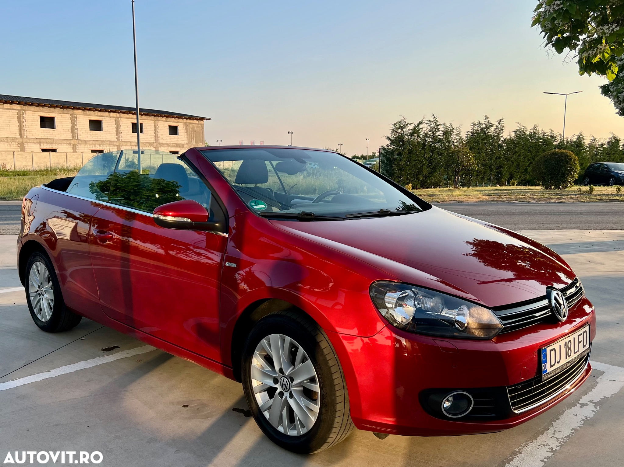 Volkswagen Golf - 2