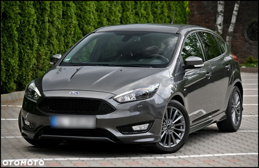 Ford Focus 1.5 EcoBoost ST-Line - 1