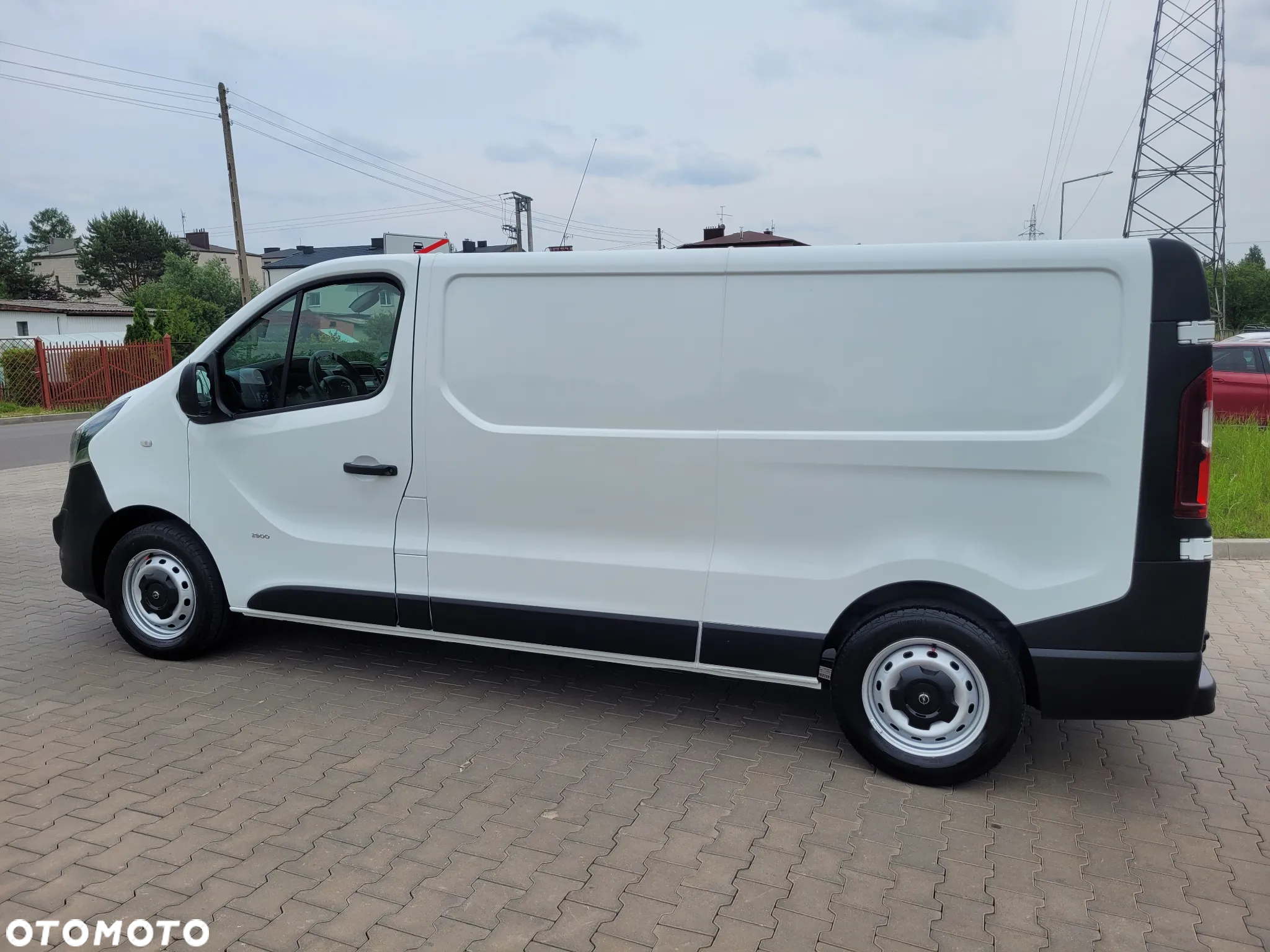 Opel Vivaro long - 10