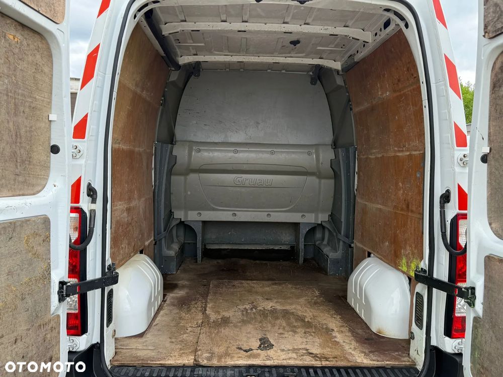 Opel Movano - 11