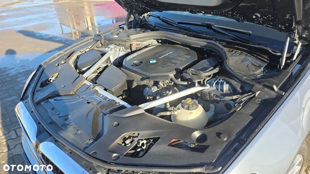 BMW Seria 5 520d Luxury Line sport - 8