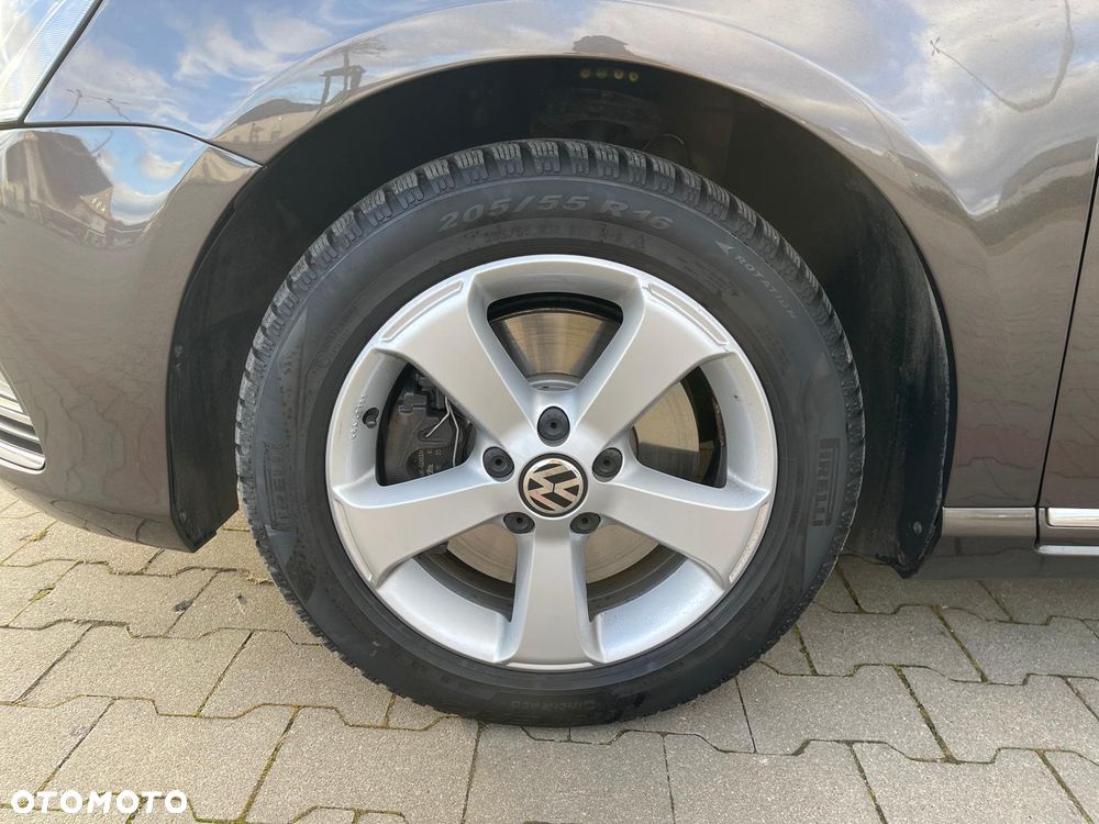 Volkswagen Passat 2.0 TDI Comfortline - 25