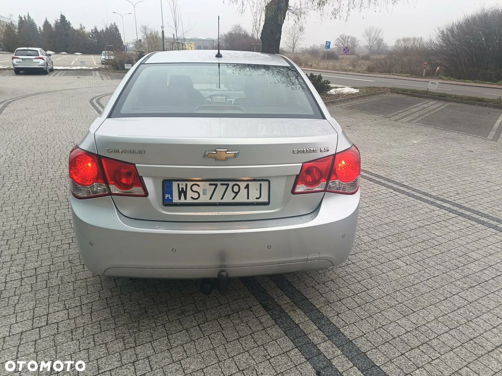 Chevrolet Cruze - 5