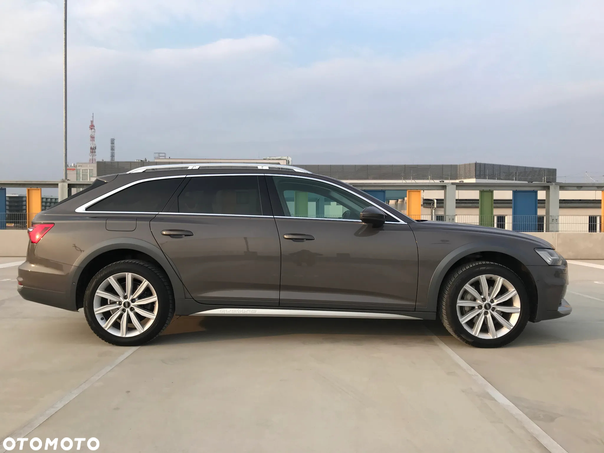 Audi A6 Allroad - 11