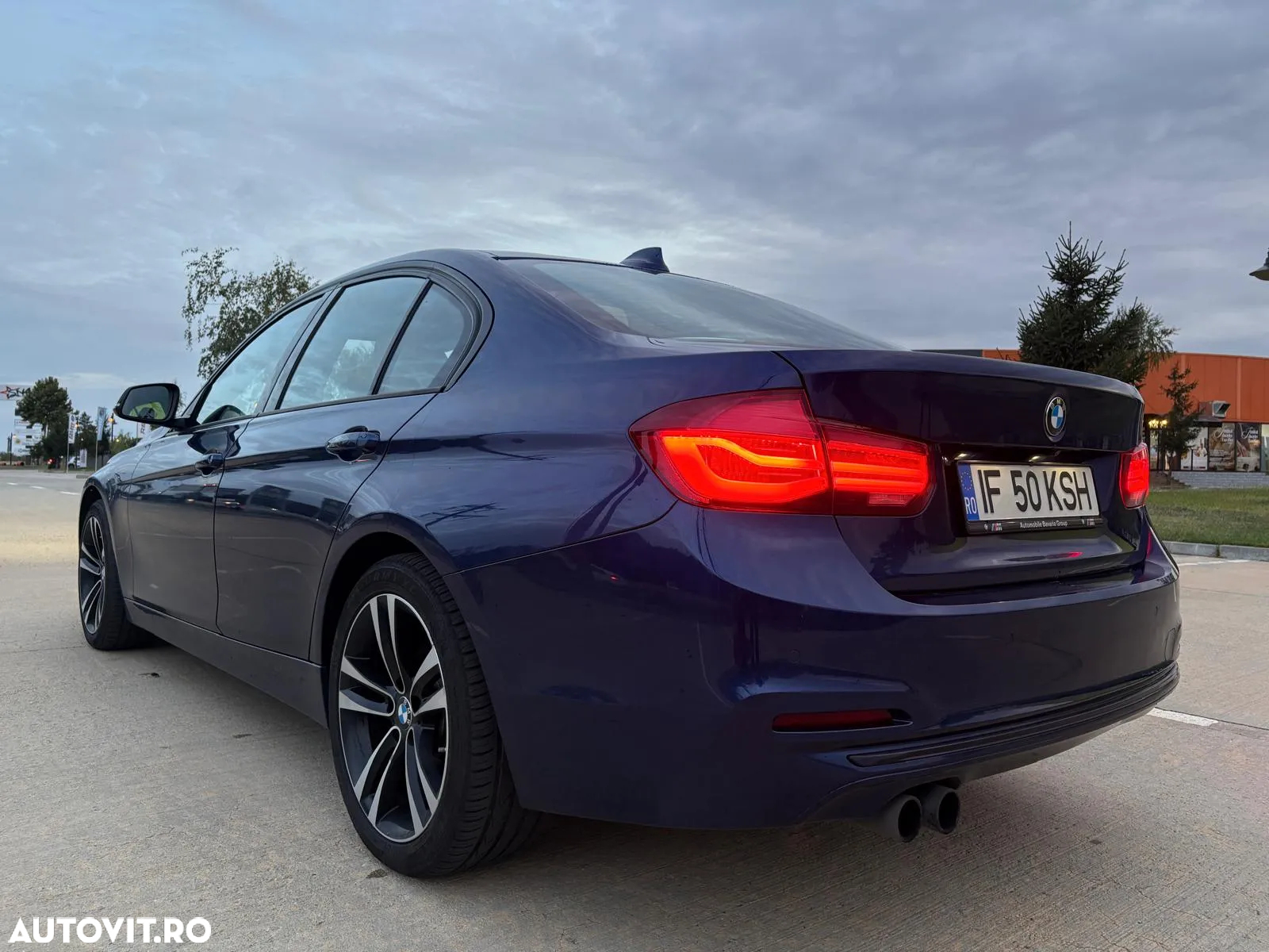 BMW Seria 3 330i xDrive AT Sport Line Shadow - 8