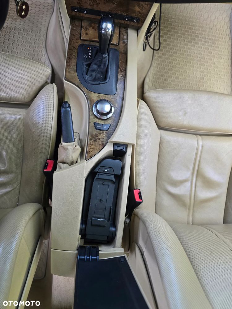 BMW Seria 5 525d - 13