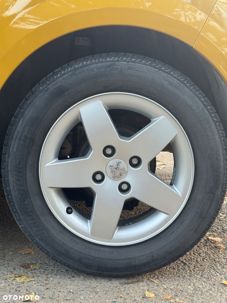 Peugeot 208 - 7