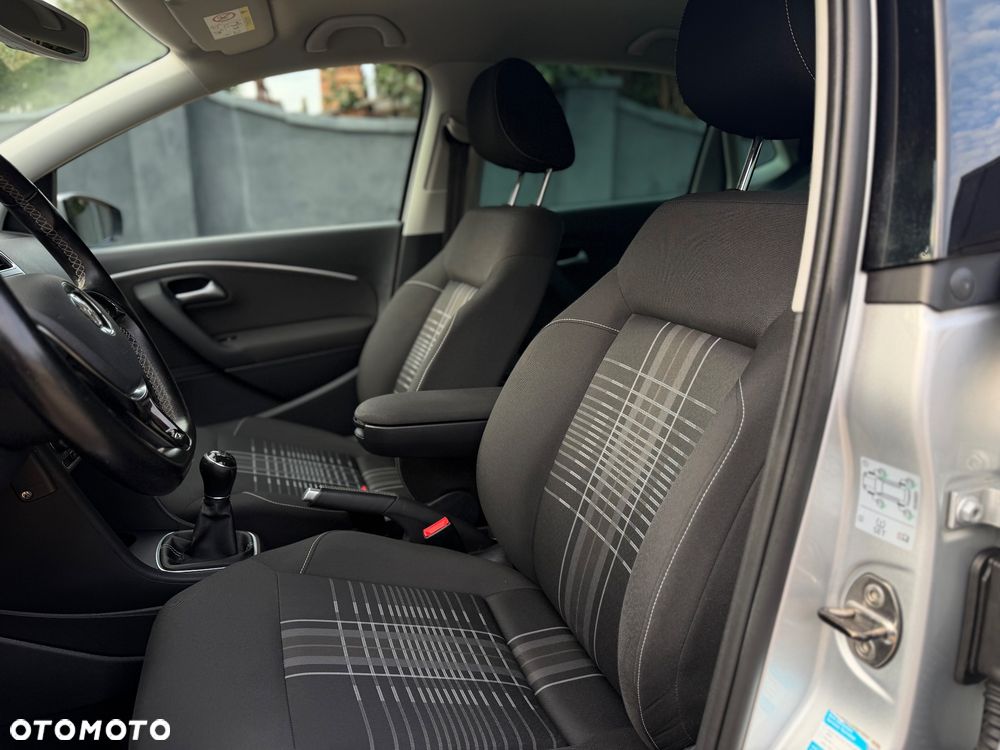 Volkswagen Polo 1.2 TSI Blue Motion Technology Lounge - 18