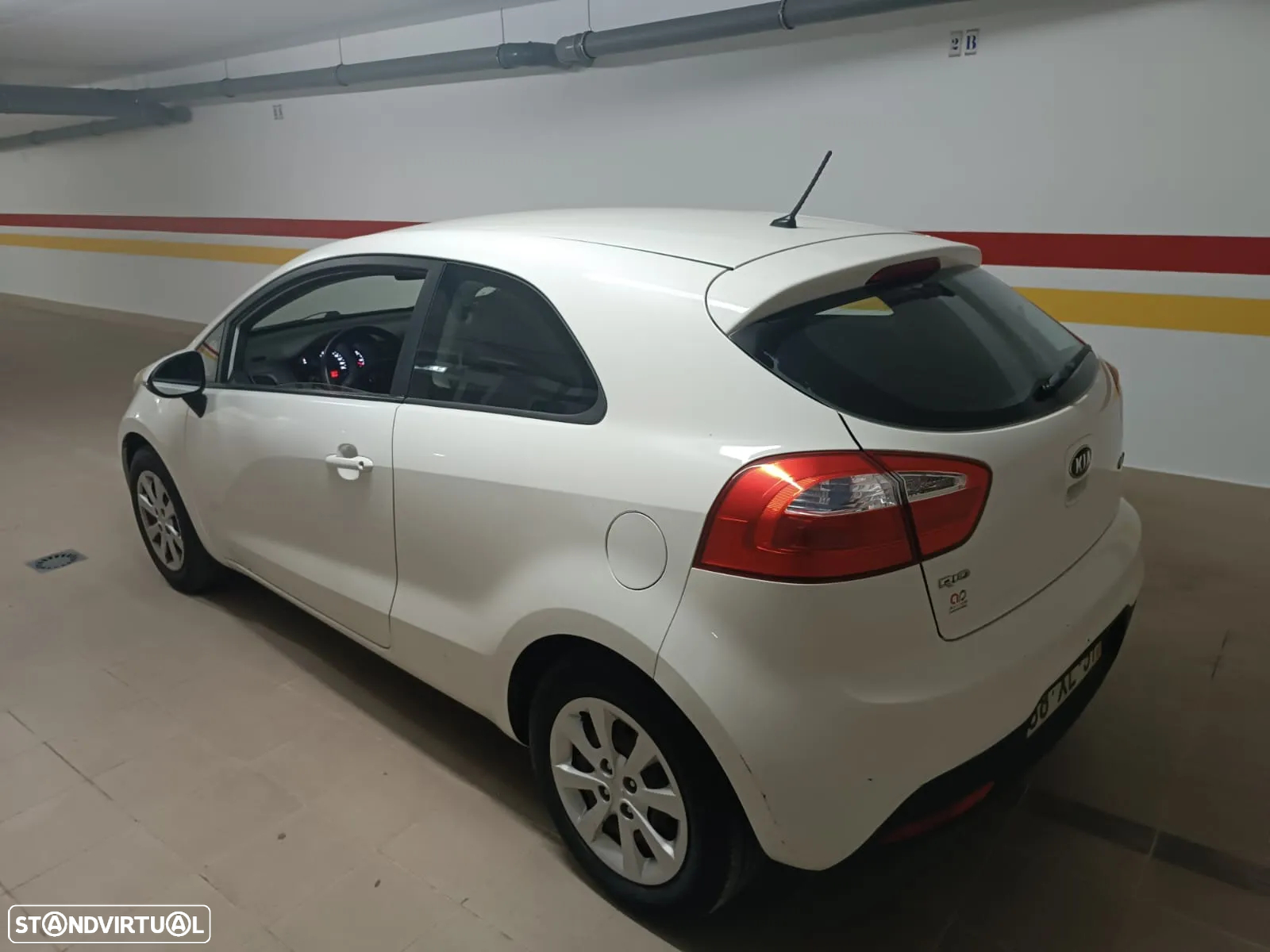 Kia Rio 1.1 CRDi EX - 3