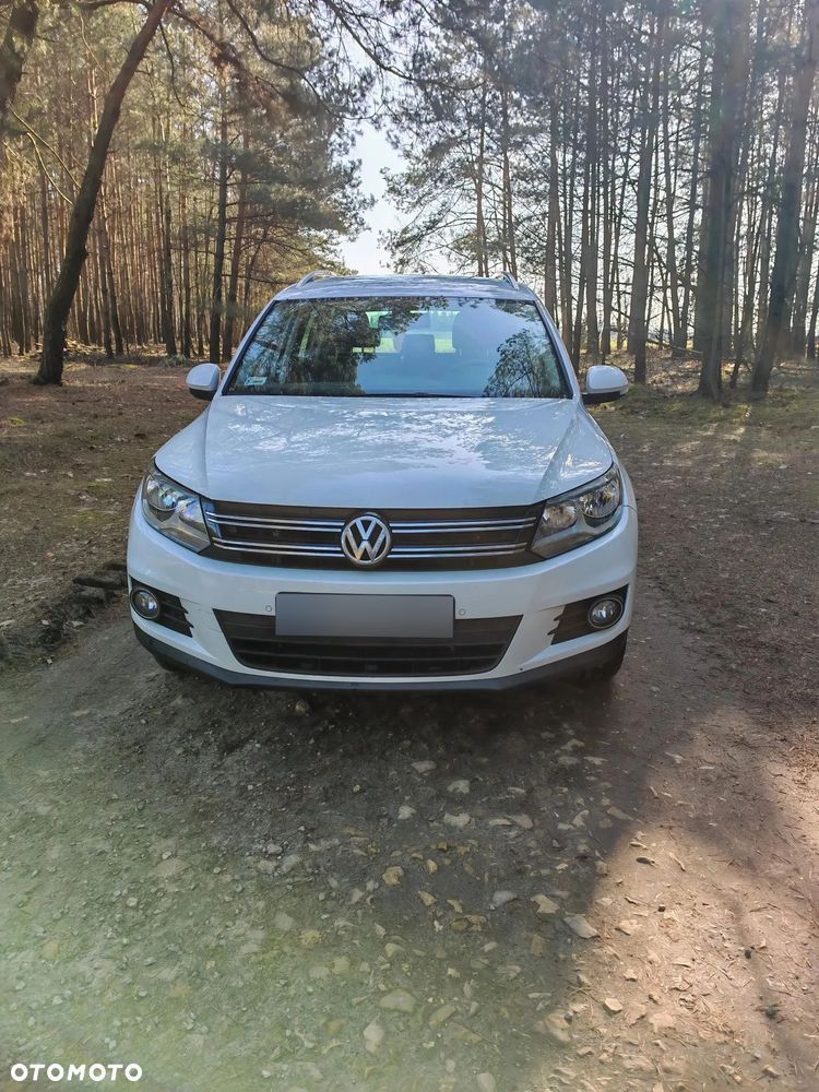 Volkswagen Tiguan 2.0 TDI DPF BlueMotion Technology Lounge Sport & Style - 8