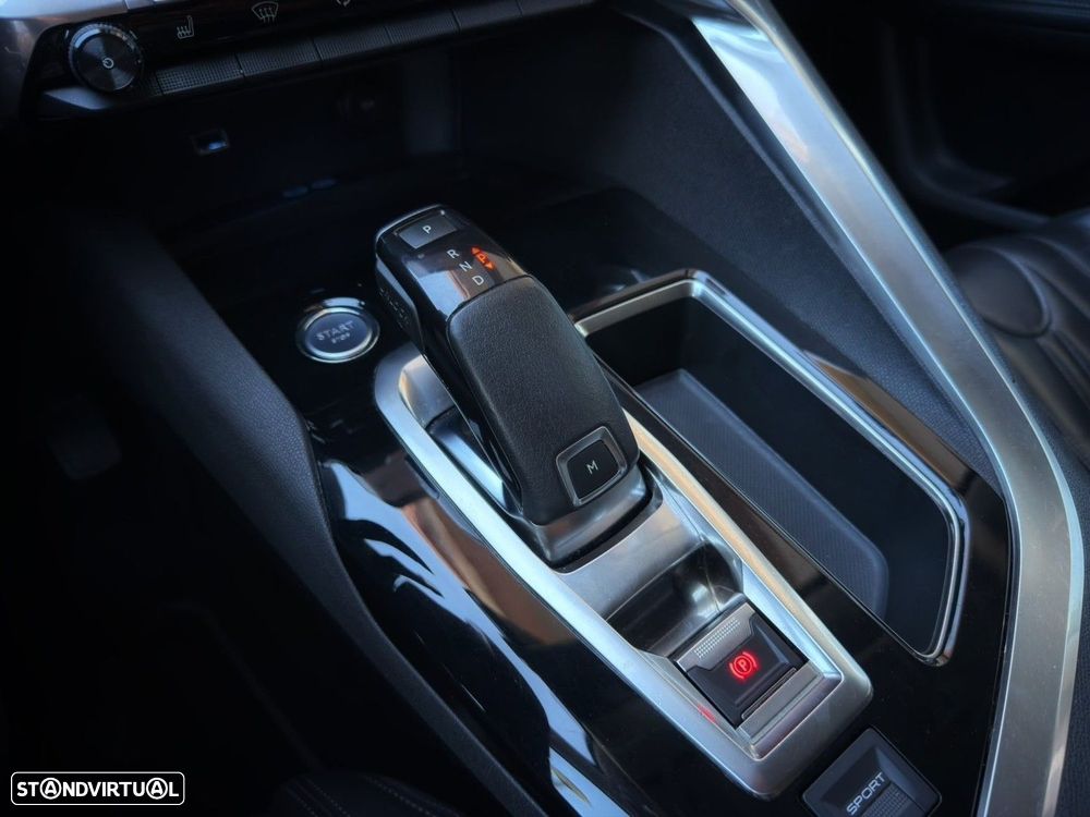 Peugeot 5008 1.5 BlueHDi Allure Pack EAT8 - 19