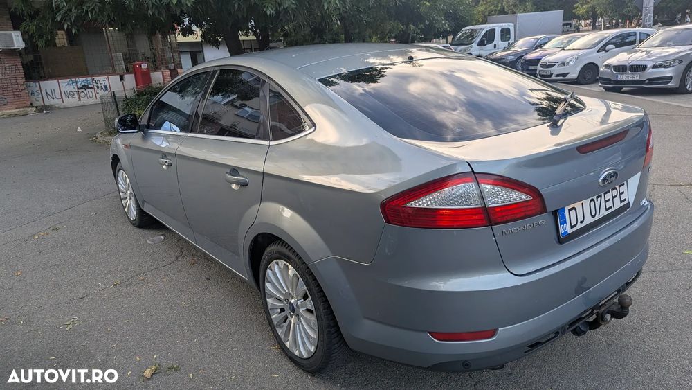 Ford Mondeo 2.0 TDCi Ghia - 10