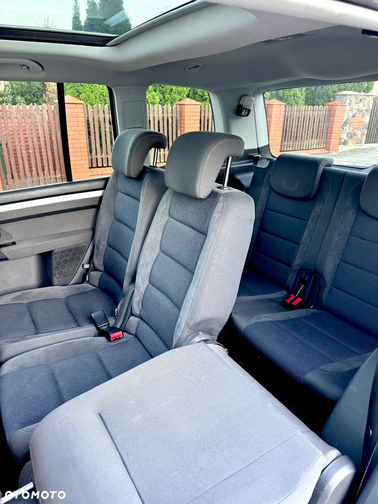 Volkswagen Touran - 7