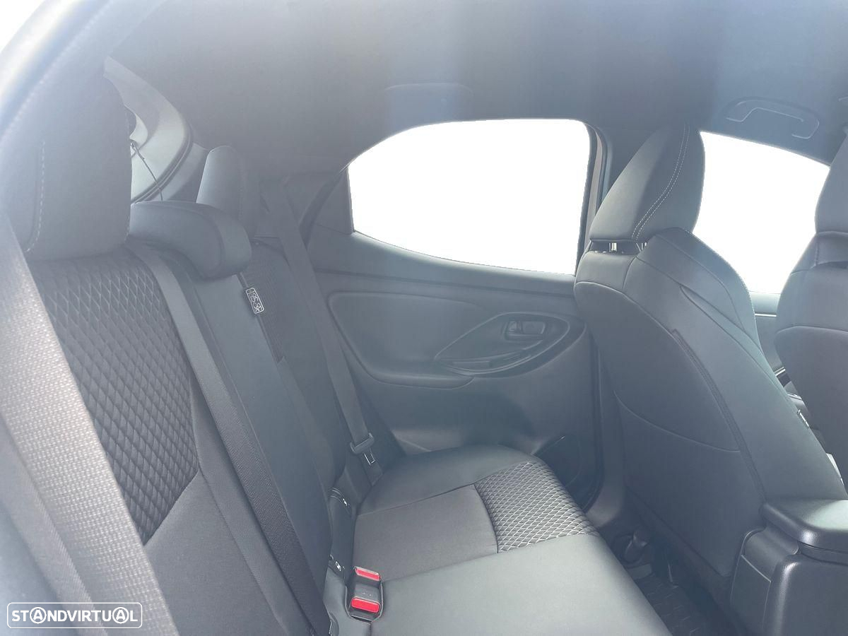 Toyota Yaris - 7