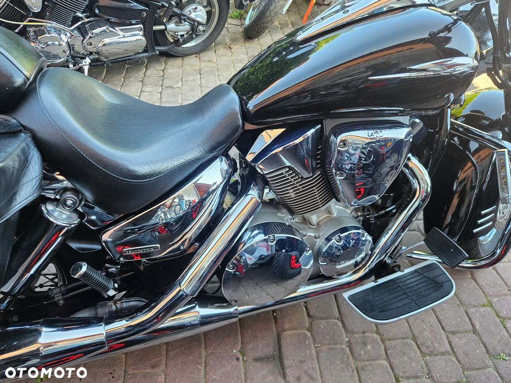 Honda VTX - 16