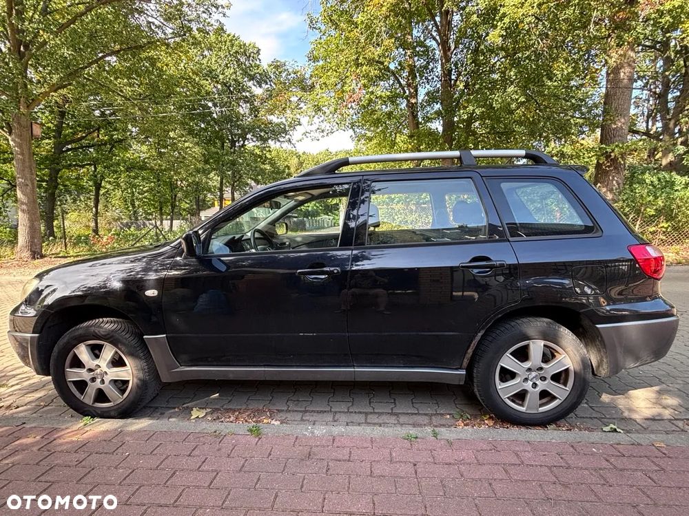 Mitsubishi Outlander - 5