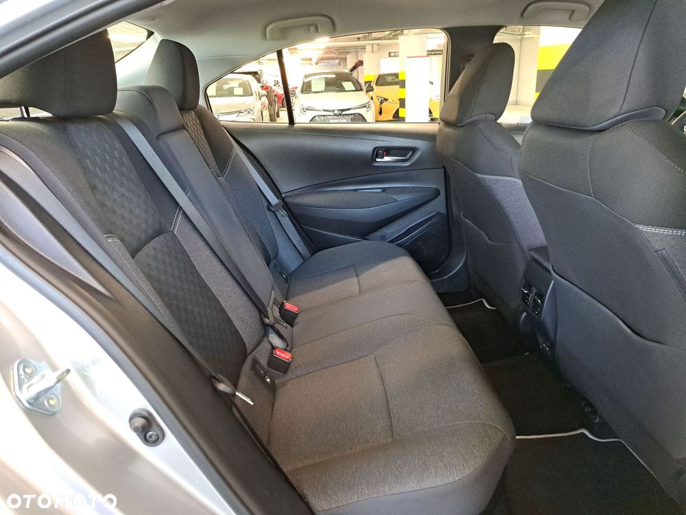 Toyota Corolla 1.8 Hybrid Comfort - 15
