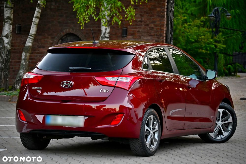 Hyundai i30 blue 1.6 GDI YES Gold - 13