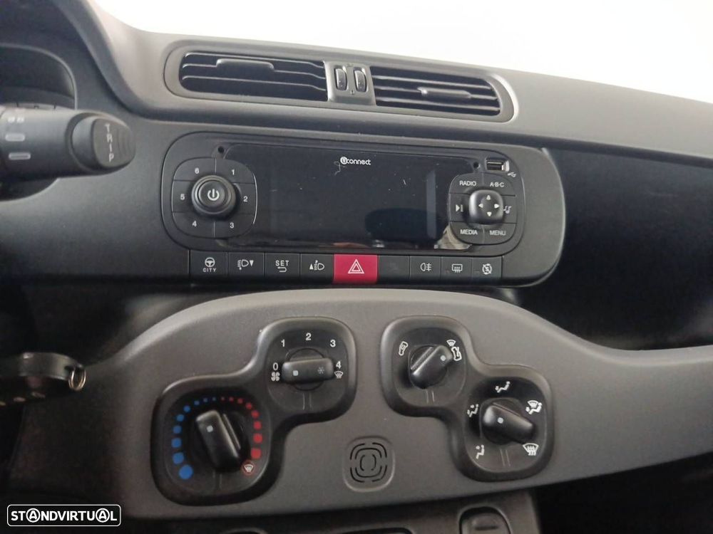 Fiat Panda 1.2 Lounge S&S - 19