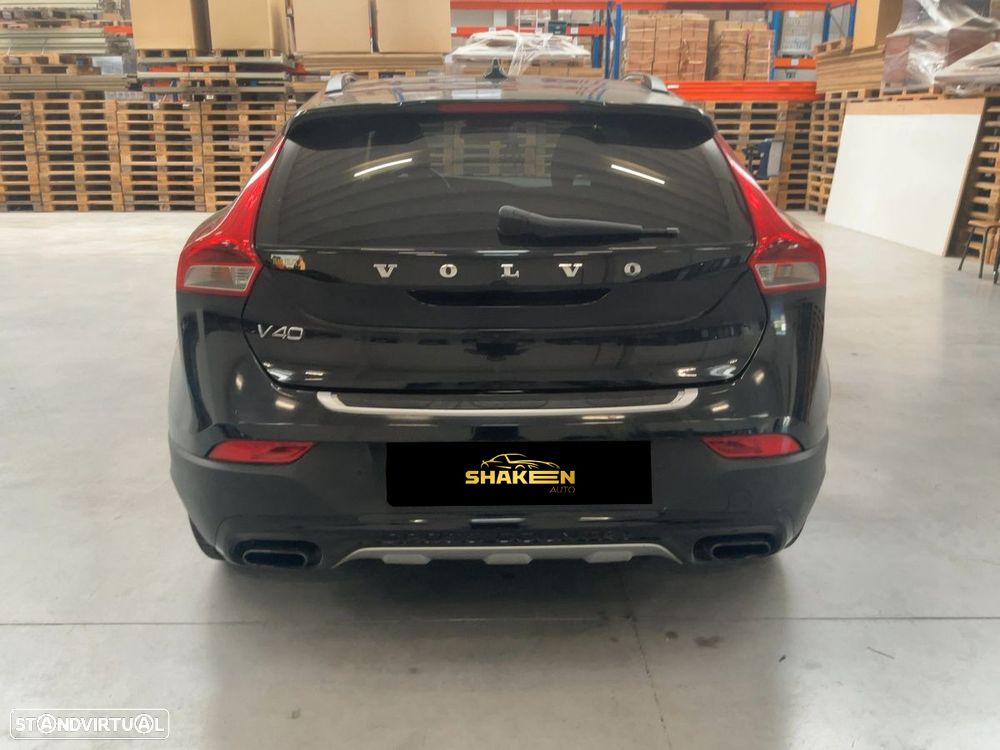 Volvo V40 Cross Country D2 Summum - 4
