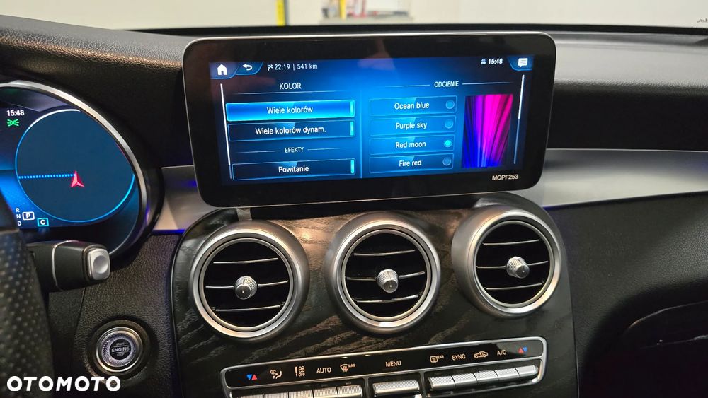 Mercedes-Benz GLC 300 d 4Matic 9G-TRONIC AMG Line Plus - 36