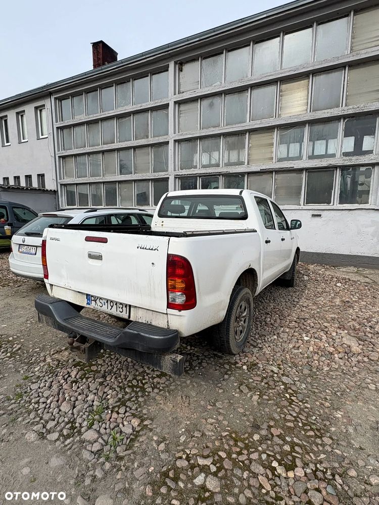Toyota Hilux 2.5 D-4D DLX - 3