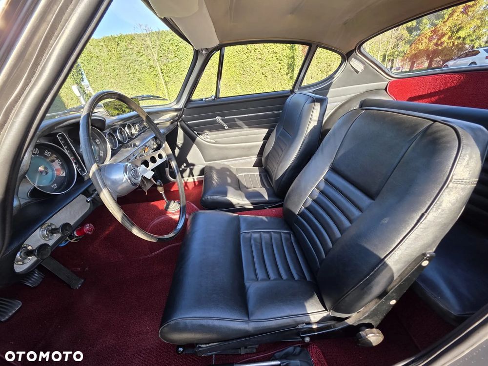 Volvo P1800 - 32