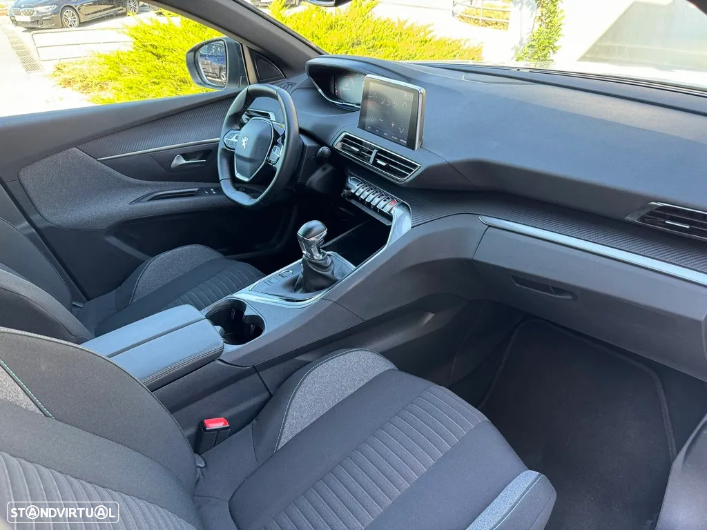 Peugeot 5008 1.2 PureTech Active Pack - 17