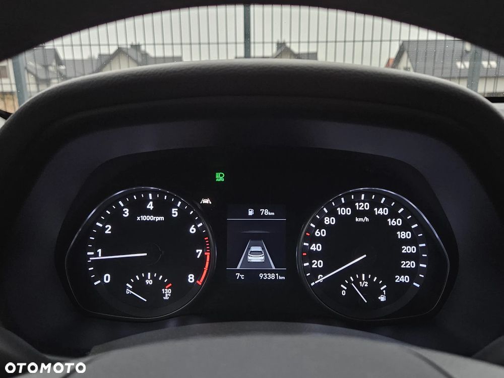 Hyundai i30 1.5 DPI Classic + - 29