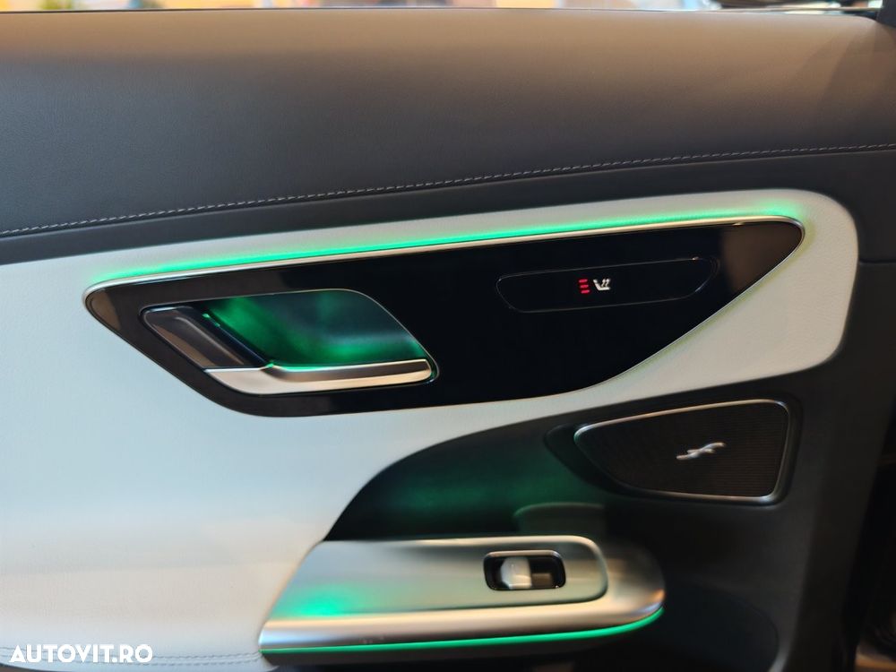 Mercedes-Benz C 300 e 4MATIC PHEV - 22