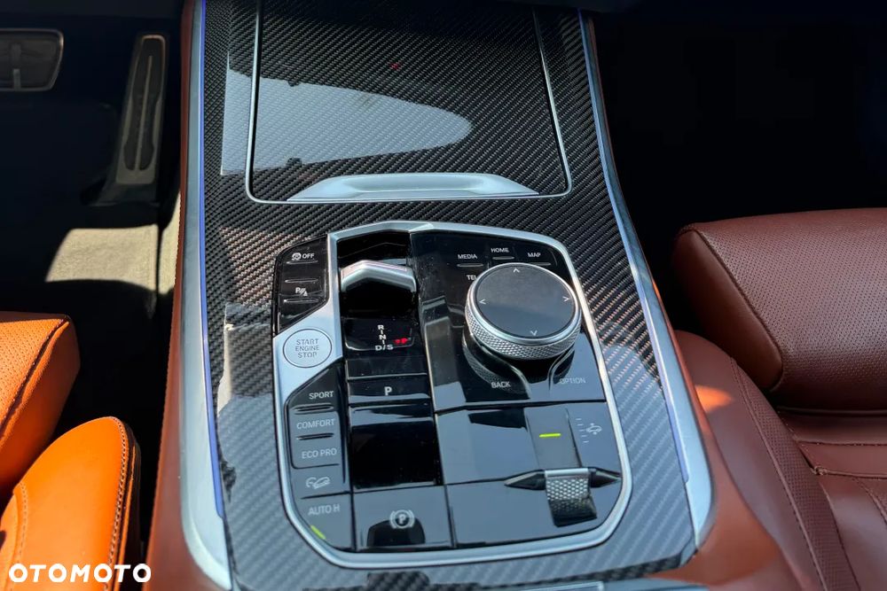 BMW X5 xDrive40d mHEV - 24