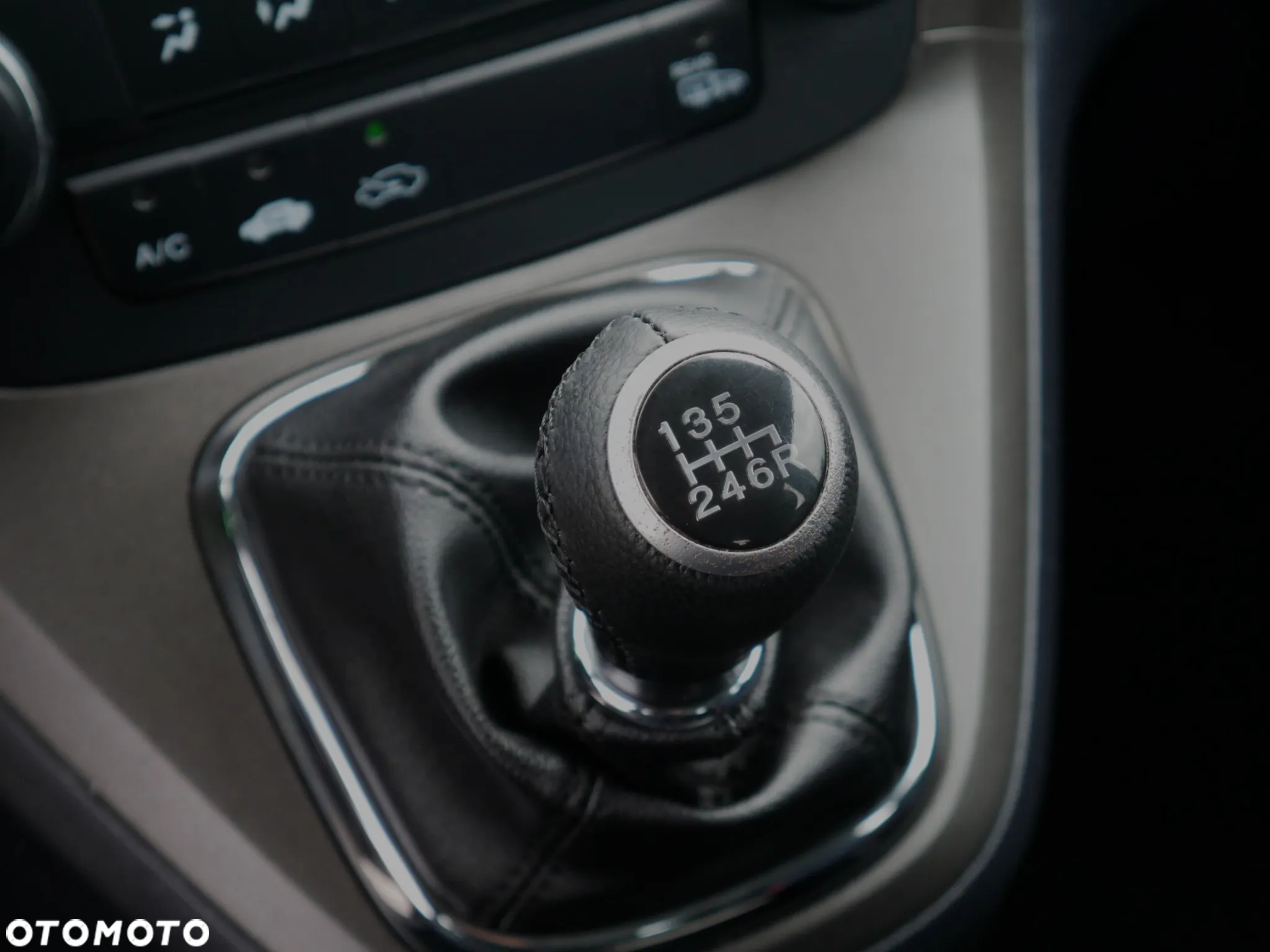 Honda CR-V 2.0 Comfort - 32