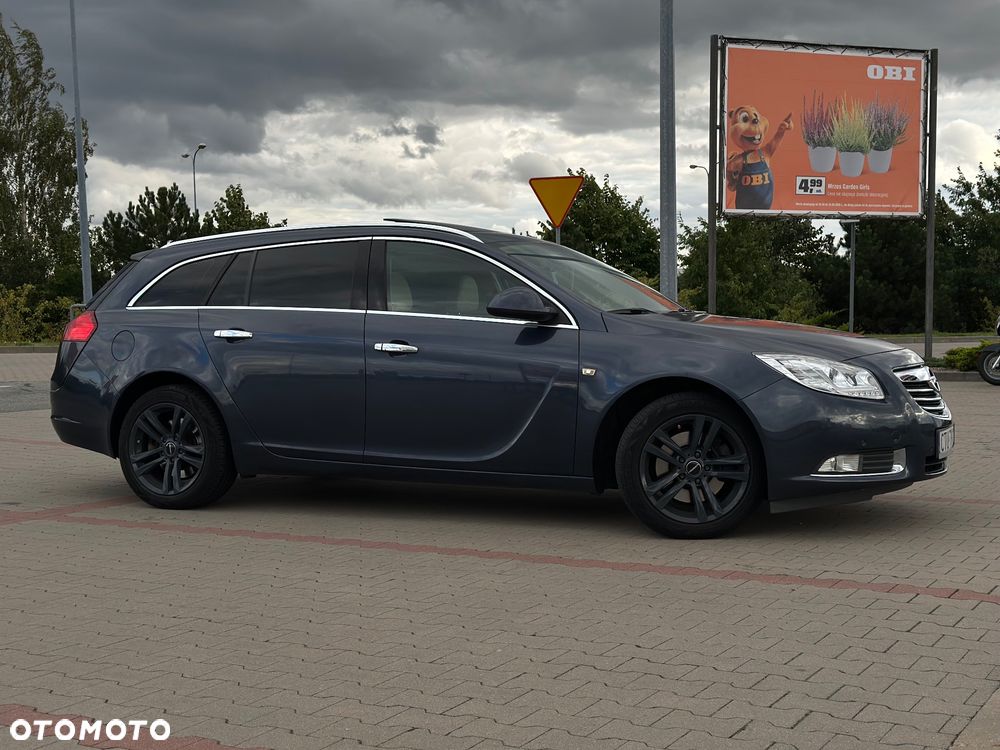Opel Insignia 2.0 T Cosmo 4x4 - 9
