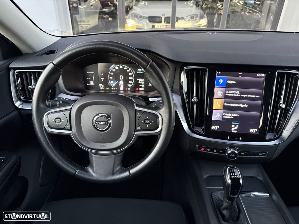 Volvo V60 2.0 D3 Momentum - 18