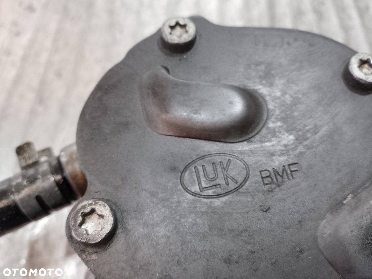 POMPA VACUM AUDI A4 B5 038145209A 1.9 TDI - 6
